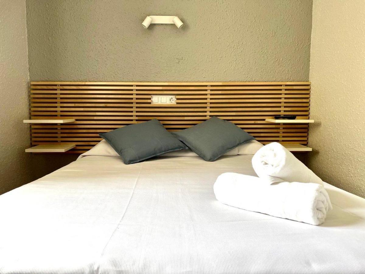 Hotel Acebo Plaza Mayor Jaca Exteriör bild
