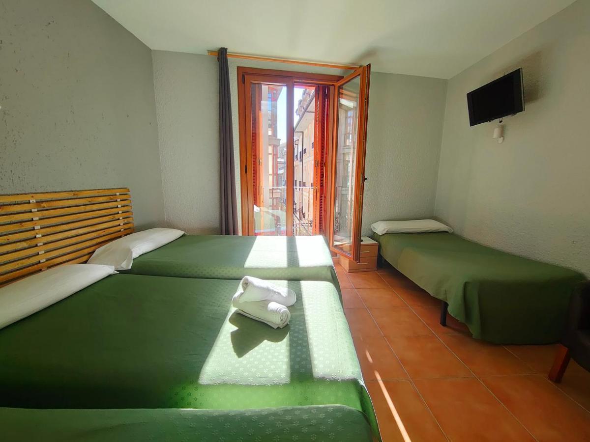 Hotel Acebo Plaza Mayor Jaca Exteriör bild