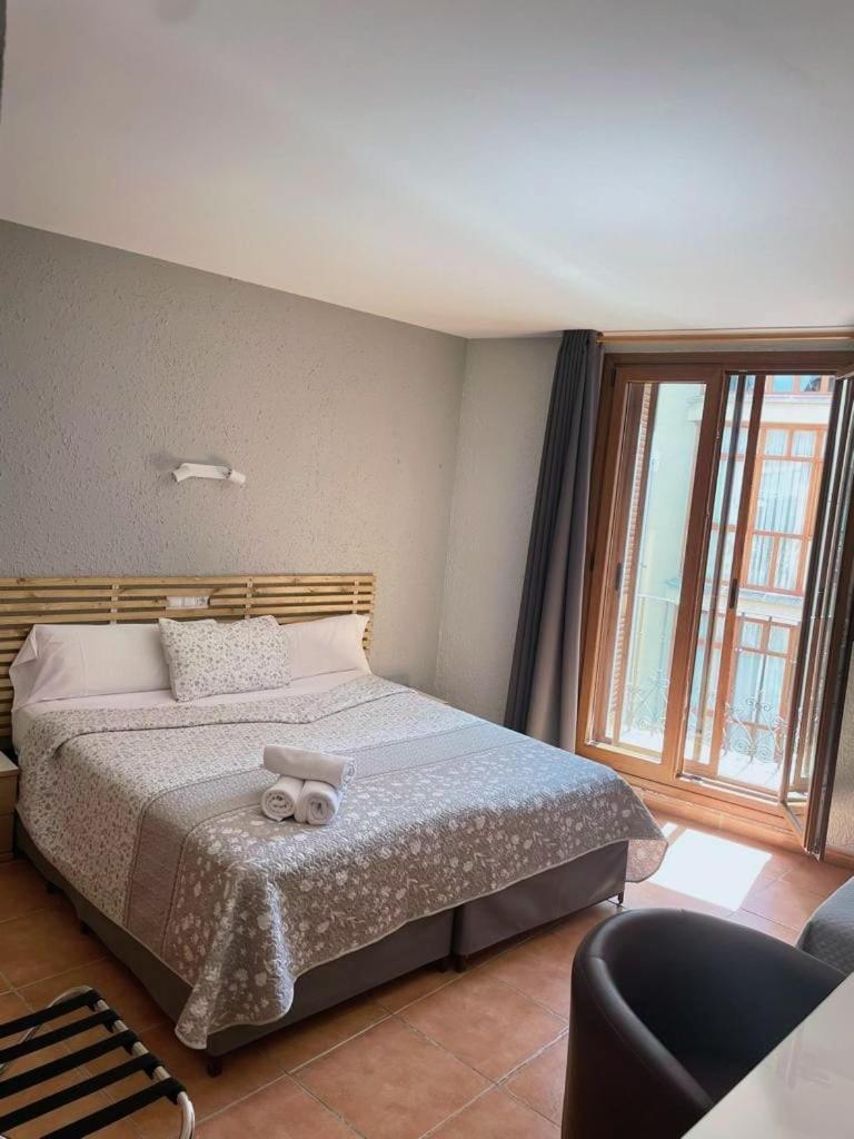 Hotel Acebo Plaza Mayor Jaca Exteriör bild